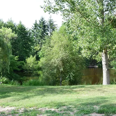 Les Roulottes Des Ris 3* Vallon-en-Sully